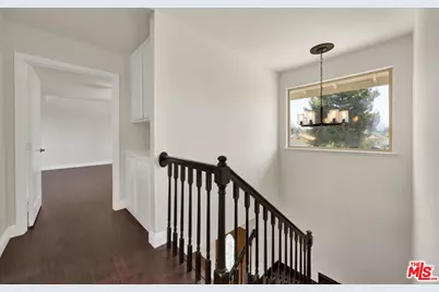 7901 Babcock Ave, North Hollywood, CA 91605 - Photo 11