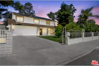7901 Babcock Ave, North Hollywood, CA 91605 - Photo 1