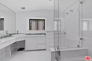 305 S Bedford Dr, Beverly Hills, CA 90212 - Photo 17
