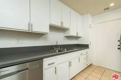 1115 S Elm Dr #207, Los Angeles, CA 90035 - Photo 15