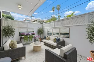 447 N Doheny Dr, Beverly Hills, CA 90210 - Photo 23