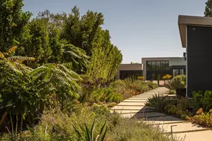 7139 Macapa Dr, Los Angeles, CA 90068 - Photo 3