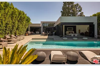 7139 Macapa Dr, Los Angeles, CA 90068 - Photo 1