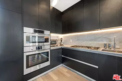 1345 Havenhurst Dr #15, West Hollywood, CA 90046 - Photo 9