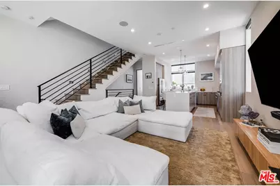 4425 Studio Pl, Studio City, CA 91602 - Photo 13