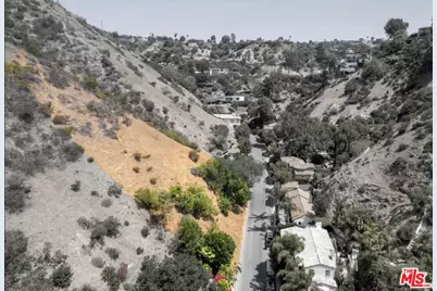 2133 Outpost Drive, Los Angeles, CA 90036 - Photo 3