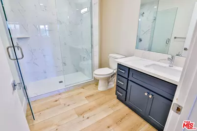 1073 Exposition Blvd, Los Angeles, CA 90007 - Photo 11