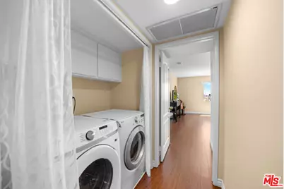 554 E San Jose Ave #203, Burbank, CA 91501 - Photo 27
