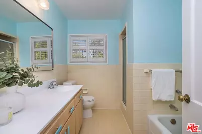 5383 Village Grn, Los Angeles, CA 90016 - Photo 15