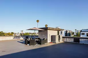 2012 S Curson Ave, Los Angeles, CA 90016 - Photo 49