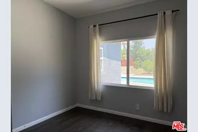 22115 Hart St, Canoga Park, CA 91303 - Photo 17