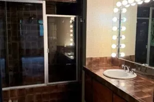 2528 Hutton Dr, Beverly Hills, CA 90210 - Photo 19