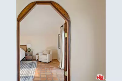 19805 Valley View Dr, Topanga, CA 90290 - Photo 31