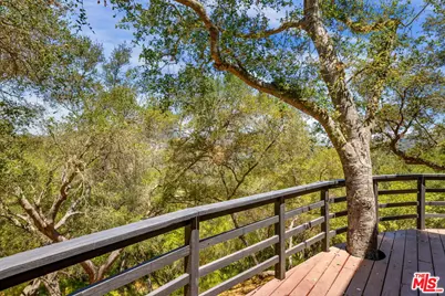 19805 Valley View Dr, Topanga, CA 90290 - Photo 55