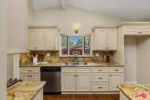 20411 Hatteras St, Woodland Hills, CA 91367 - Photo 7