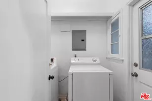 327 Ogden Dr, Los Angeles, CA 90036 - Photo 19