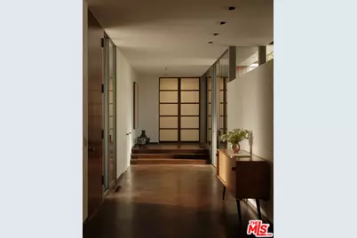 1035 Summit Dr, Beverly Hills, CA 90210 - Photo 7