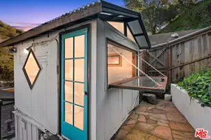 1653 N Beverly Glen Blvd, Los Angeles, CA 90077 - Photo 19