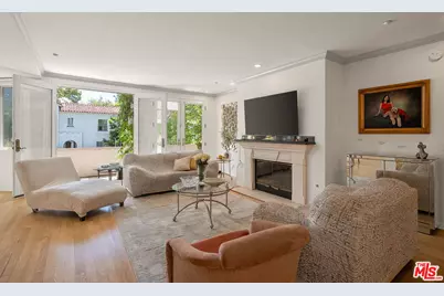 121 N Almont Dr #201, Beverly Hills, CA 90211 - Photo 9