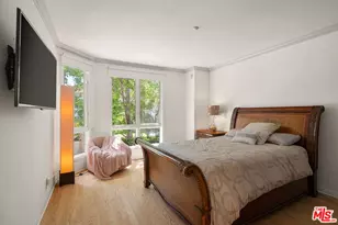 121 N Almont Dr, Beverly Hills, CA 90211 - Photo 21
