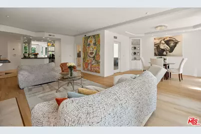 121 N Almont Dr #201, Beverly Hills, CA 90211 - Photo 13