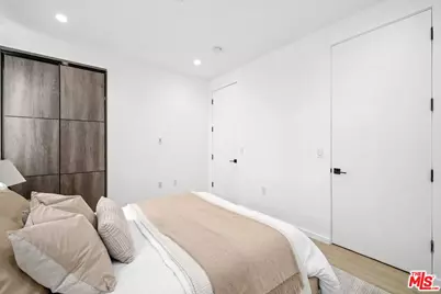 1349 N Gardner St, Los Angeles, CA 90046 - Photo 25