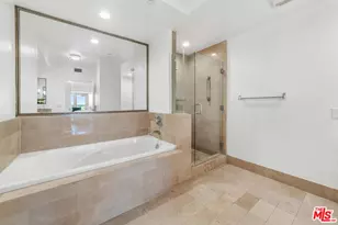 13600 Marina Pointe Dr, Marina del Rey, CA 90292 - Photo 9