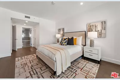13600 Marina Pointe Dr #1904, Marina del Rey, CA 90292 - Photo 5