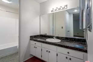 6050 Canterbury Dr, Culver City, CA 90230 - Photo 9