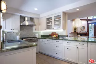 2811 Arizona Ave, Santa Monica, CA 90404 - Photo 9