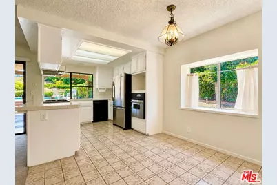 110 Horseshoe Cir, West Covina, CA 91791 - Photo 9