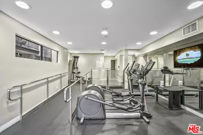 7320 Hawthorn Ave #315, Los Angeles, CA 90046 - Photo 15