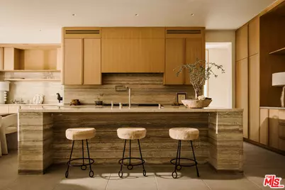 6111 Hargis St, Los Angeles, CA 90034 - Photo 3