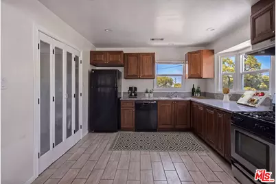 422 N Everett St, Glendale, CA 91206 - Photo 7
