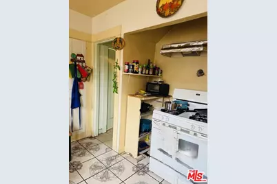 1450 W 67th St, Los Angeles, CA 90047 - Photo 11