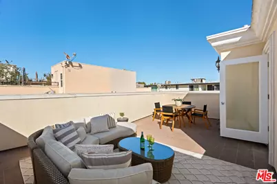 11982 Mayfield Ave #D, Los Angeles, CA 90049 - Photo 37