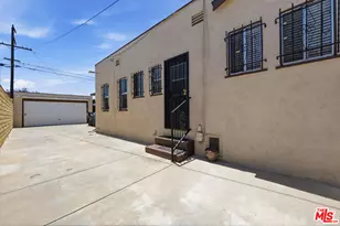 2430 W 77th St, Inglewood, CA 90305 - Photo 27