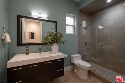 16658 Calle Brittany, Pacific Palisades, CA 90272 - Photo 13