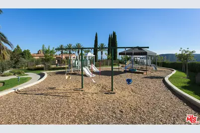16658 Calle Brittany, Pacific Palisades, CA 90272 - Photo 37