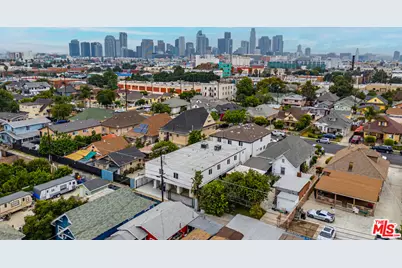 946 E 21st St, Los Angeles, CA 90011 - Photo 21