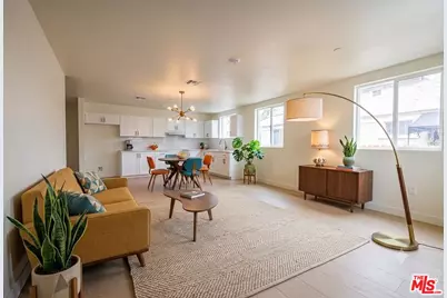 946 E 21st St, Los Angeles, CA 90011 - Photo 5