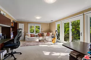 7833 Torreyson Dr, Los Angeles, CA 90046 - Photo 43