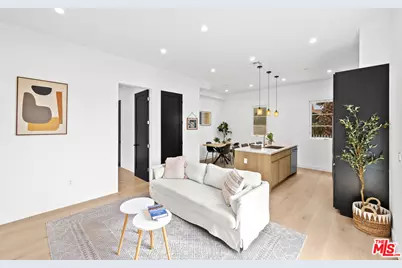 2324 S Dunsmuir Ave, Los Angeles, CA 90016 - Photo 49
