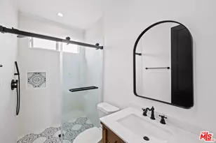 2324 S Dunsmuir Ave, Los Angeles, CA 90016 - Photo 67