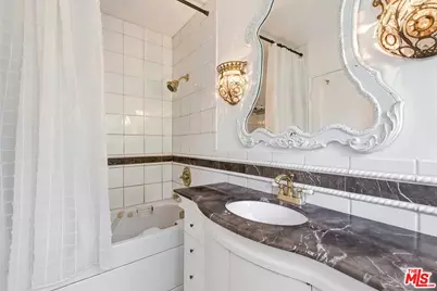 5587 Village Grn, Los Angeles, CA 90016 - Photo 29