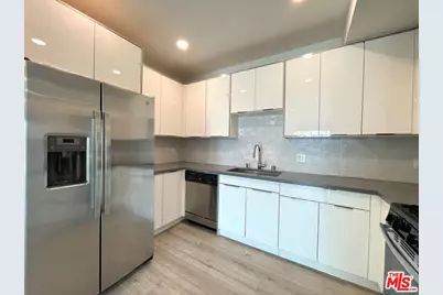 14612 Calvert St #301, Van Nuys, CA 91411 - Photo 7