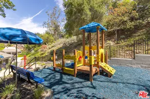 10315 Clusterberry Ct, Los Angeles, CA 90077 - Photo 39