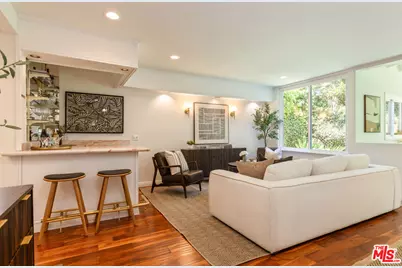 10315 Clusterberry Ct, Los Angeles, CA 90077 - Photo 17