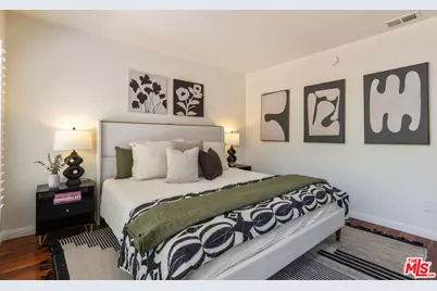 10315 Clusterberry Ct, Los Angeles, CA 90077 - Photo 23