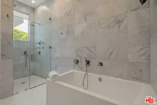 436 Norwich Dr, West Hollywood, CA 90048 - Photo 37